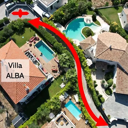 Deluxe With Garden Pool And Sea View Casa vacanze Nizza