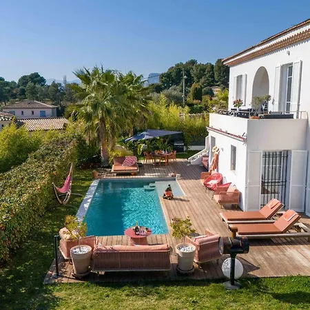 Deluxe With Garden Pool And Sea View Nizza